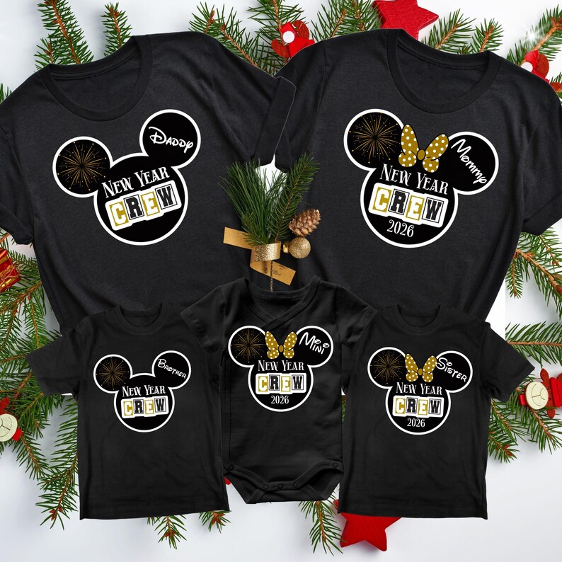 Camisetas familiares Disney de Año Nuevo 2026, camiseta de Mickey y Minnie a juego imagen 1