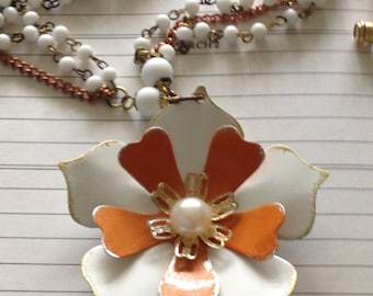 large orange/white flower triple strand chain necklace~vintage white~shabby chic~junk gypsy