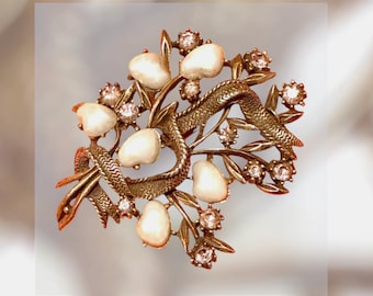 Vintage Coro Brooch - Faux Baroque Pearl & Lilac Rhinestone Flower - Ribbon Bouquet Pin - Lovely craftsmanship - Good condition - Pre 1940