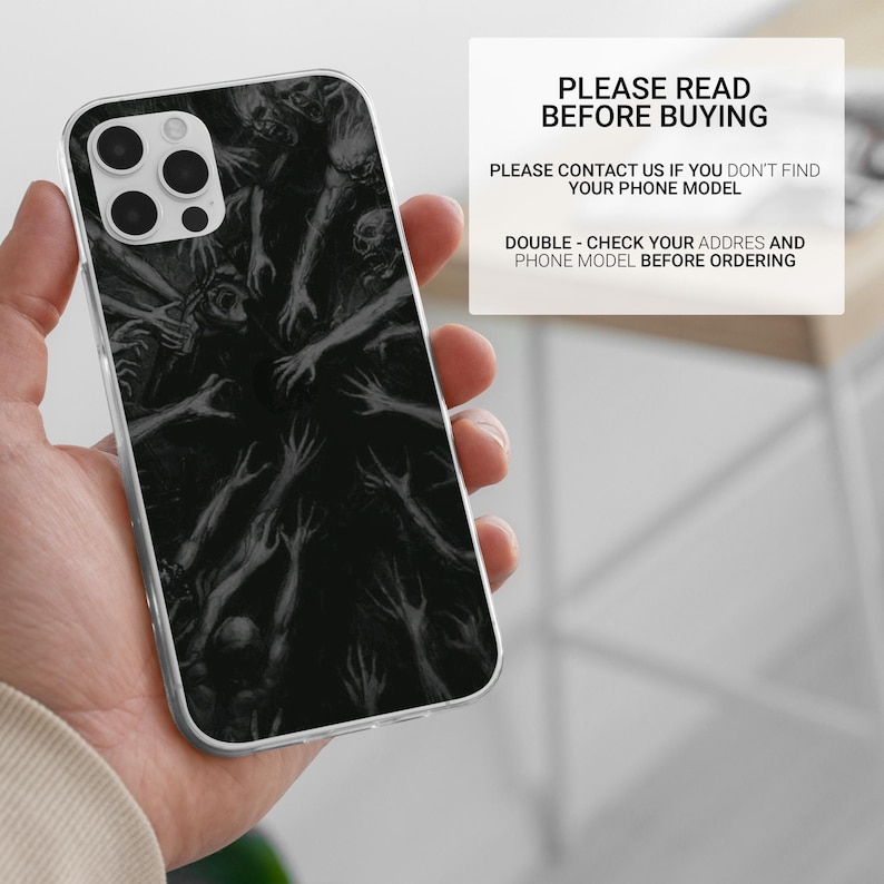 Pode incluir: Uma capa de telefone transparente com uma estampa gr&aacute;fica em preto e branco de muitas m&atilde;os erguidas. O texto "PLEASE READ BEFORE BUYING" est&aacute; impresso em um ret&acirc;ngulo branco na parte superior da imagem. O texto "PLEASE CONTACT US IF YOU DON'T FIND YOUR PHONE MODEL" est&aacute; impresso abaixo da primeira linha de texto. O texto "DOUBLE - CHECK YOUR ADDRESS AND PHONE MODEL BEFORE ORDERING" est&aacute; impresso abaixo da segunda linha de texto.