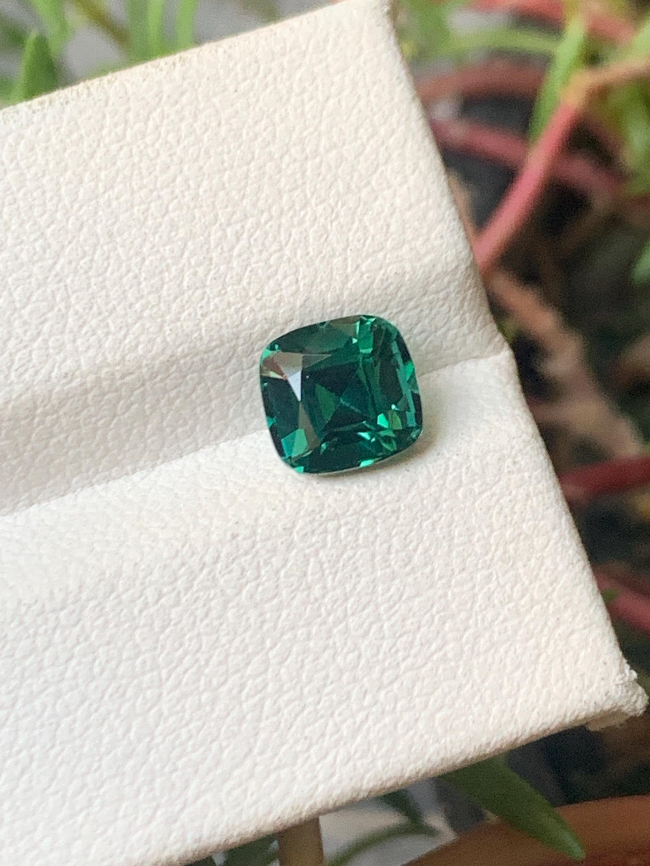 Tourmaline Indicolite Naturelle D'Afghanistan - 1,10 Carat, Forme émeraude Carrée, Certifiée HGTL