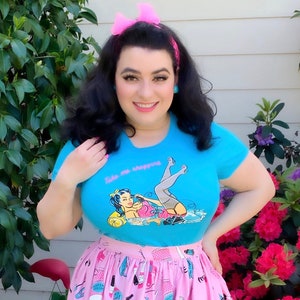 Jaren 1950 Pinup Girl Style Shopping T-shirt Blauw Roze Rockabilly Retro Burlesque Unisex