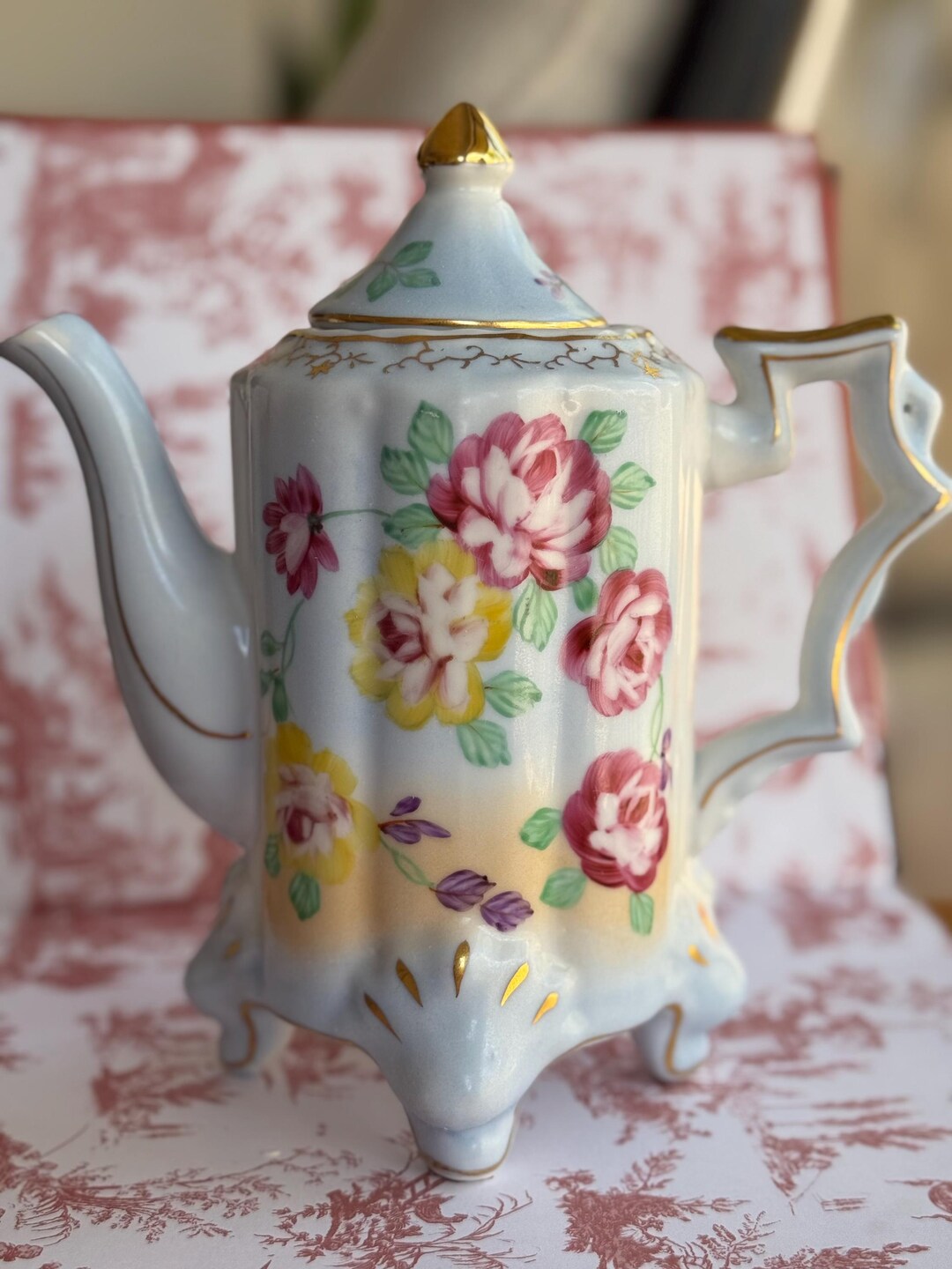 Kangxi  1662-1722  - Theepot - Een Delicate Offerschaal Blauwe Kip Theepot - In Perfecte Staat Inclusief Originele Hoes Porselein Kippen Theepot