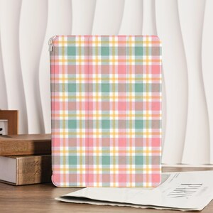 Macaron-farbene karierte iPad Tasche mit Pencil-Halter für iPad 11 A16 2025 M3 Air 7/6 11 Zoll 10,9 Zoll 13 Zoll 2024 Pro 12.9 Zoll M4 M2 iPad Air 4/5