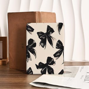 Black Bow Kindle 2019/2022/2024, Kobo/Kindle Paperwhite Hülle, Kindle Paperwhite 1/2/3, Kindle 2024 Hülle, Colorsoft 2024 Hülle, durchsichtige Rückseite