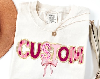 Custom Text Comfort Colors T-shirt, Personalized coquette bow Tee, Pink Brushstroke leopard print Customizable Shirt, cute custom Gift Idea