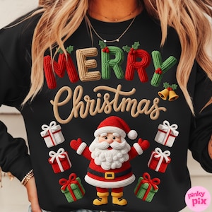 Może przedstawiać: Czarna bluza z świątecznym wzorem "MERRY Christmas". Wzór zawiera postać Świętego Mikołaja, pudełka z prezentami i dzwonki. Tekst jest w kolorach czerwonym, zielonym i beżowym, tworząc radosny motyw świąteczny.