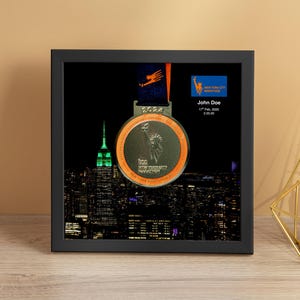 New York City Marathon Medal Display Frame, Marathon Gift, Running Gift, Finisher Medal Display (Landmark)