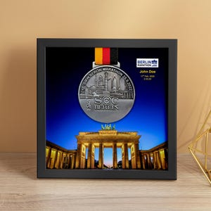 Berlin Marathon Medal Display Frame, Marathon Gift, Running Gift, Finisher Medal Display (Landmark)