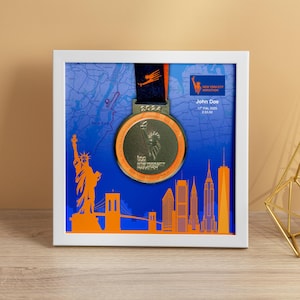 New York City Marathon Medal Display Frame, Marathon Gift, Running Gift, Finisher Medal Display (Skyline)