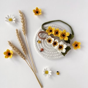 Sunflower Baby Headband, Felt Flower Headband for Girls, Newborn to Toddler Hair Accessory, Boho Baby Gift, First Birthday Outfit, Baby Gift