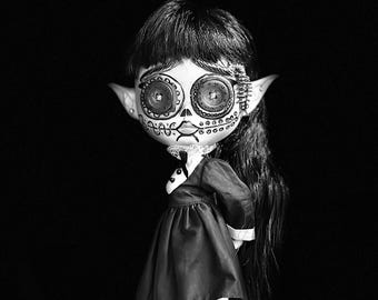 Blythe doll, custom gothic  Blythe doll, art doll, ooak, Blythe custom, ooak Blythe doll, Ronda