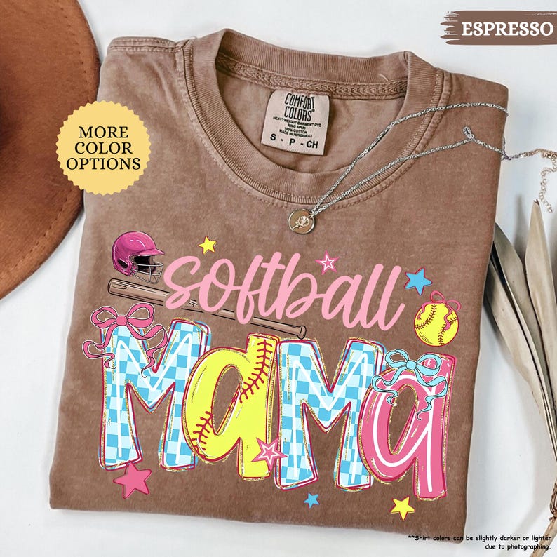 T-shirt de maman de softball Comfort Colors®, T-shirt de softball Coquette, T-shirt de softball pour le jour du match, T-shirt de la saison de softball, Cadeau pour la fête des Mères, T-shirt de maman de softball image 5