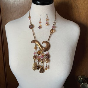 Boho Brass Swirl Pendant Necklace: Pink Bead Dangles, Vintage Style