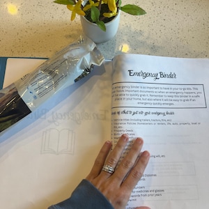 Emergency Prep Binder - How to guide, 72 hour kit list, First Aid List, Emergency Binder List, Preparedness, Emergency go to, Prepping Guide