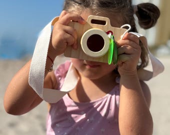 Montessori Personlig Träleksakskamera – Låtsaslek med Färgade Linser