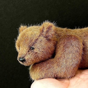 PDF pattern for Realistic Bear Alpha 7 inch long by Aerlinn Bears