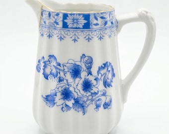 Seltmann Weiden China Blue Milk Jug – Vintage porcelain, blue and white with gold rim, 9 cm