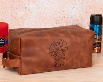 Pokemon Fan Gift, Pokemon Dopp Kit, Charizard Engraved bag, Pikachu Leather Bag, Christmas Gift Men, Retro Anime Gift, Toiletry Bag Men