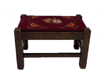 English Country / Ralph Lauren Style Needlepoint Footstool – Petite Rustic Stool