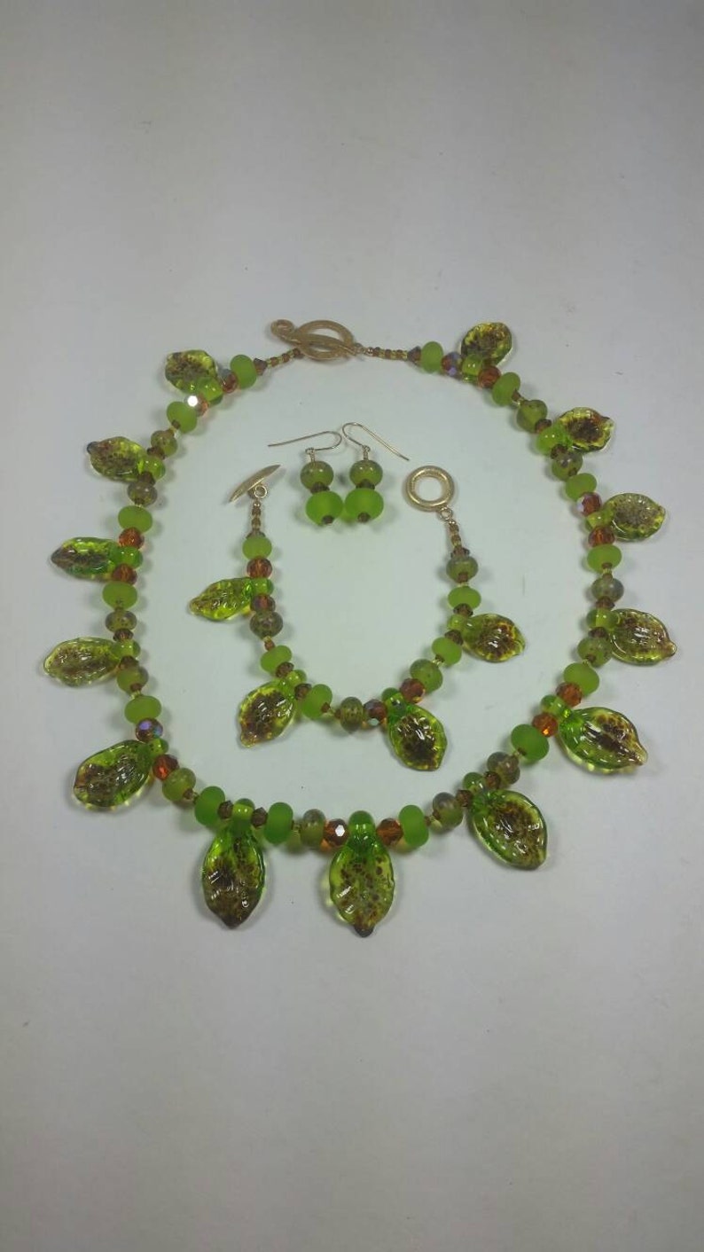 Stunning lampwork Leaf bead jewelry set