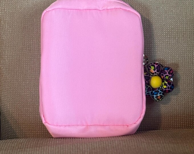 Light Pink Mini Pouch with Flower Keychain