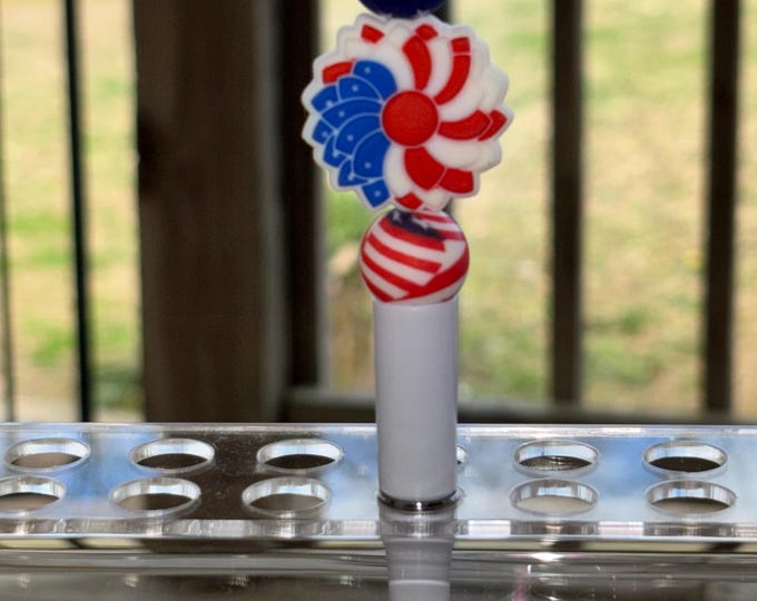 Patriotic Flower Pen