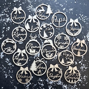 Personalisierte Christbaumkugel mit Name, Individuelle Weihnachtsdeko, Baumschmuck für den Tannenbaum, Personalisierte Weihnachtsanhänger