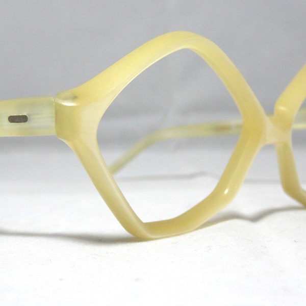 Vintage 60s Mod Pearl Yellow White Eyeglasses Sunglasses.