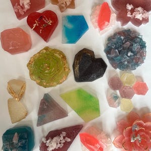 Bonus : +1 ARDOISE GRATUITE ! 6/12/18 pièces Boîte de bonbons surprise en cristal / Kohakutou / Cristaux comestibles/ASMR TikTok viral/vegan/sans gluten/halal
