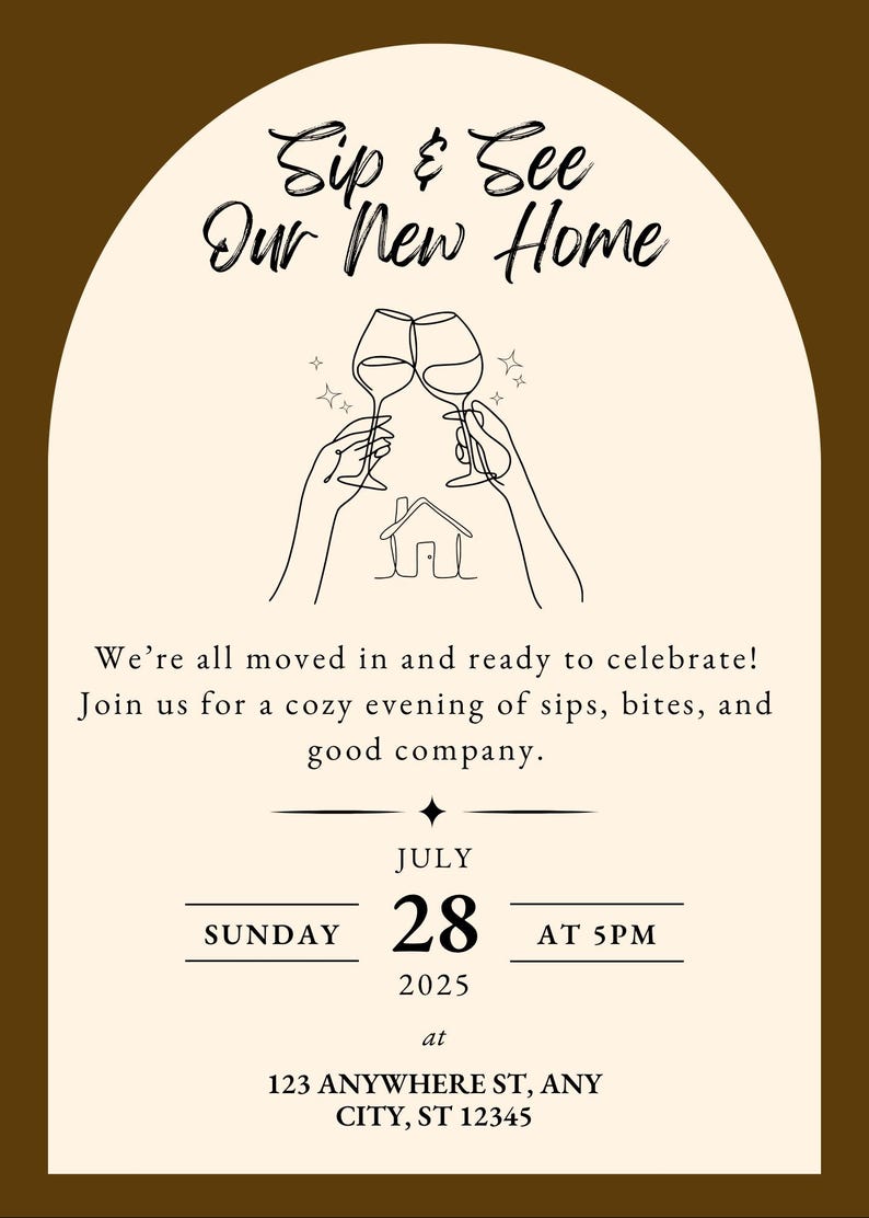 Puede incluir: Una invitaci&oacute;n con borde marr&oacute;n y centro crema. El texto "Sip & See Our New Home" est&aacute; en la parte superior. Debajo, dice "&iexcl;Todos nos hemos mudado y estamos listos para celebrar!" con la fecha 28 de julio de 2025 a las 17:00.