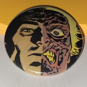 Comic Book 1.5&quot; Button