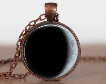 Waxing Cresent Moon Pendant