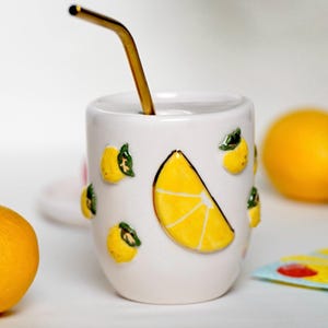 セラミックトラベルマグ、手作り陶器コーヒーティーカップ、アイスコーヒー、セラミック持ち運びカップ、コーヒー紅茶愛好家へのユニークなギフト、かわいいギフト、シップマグ