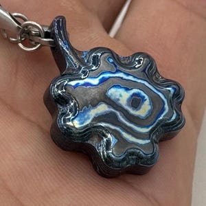 Titanium Damascus Pendant Handmade Colorful Zircoti Pandent Black Timascus Flower Pendant Gift for her Mother&#39;s day Birthday Gift for Him