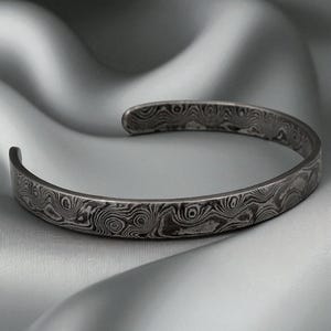 Damascus Bracelet Hand forged Steel Cuff Bracelet Vikings Modern jewellery Anniversary Gift Unique Bracelet for him Damascus Oath ring