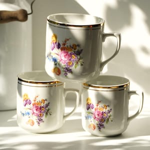 Vintage Czechoslovakian Porcelain Mugs, Porcelain Factory Lubenec, Floral Design, Golden Lines