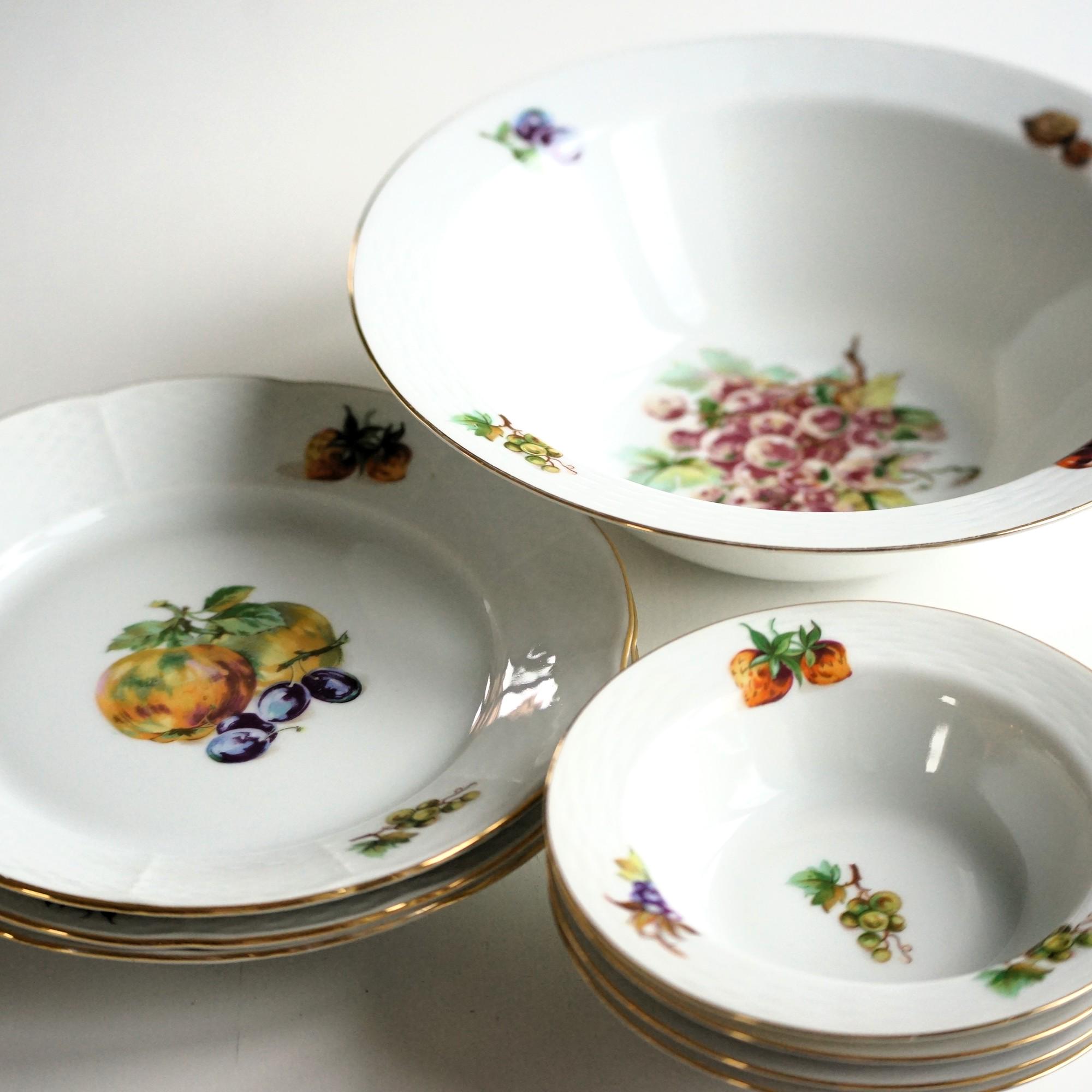 made inチェコ　オリジナルボヘミア 花柄 リム付きプレート made inチェコ オリジナルボヘミア 花柄 リム付きプレート