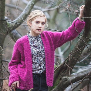 Crochet pattern : Of Course Cardigan