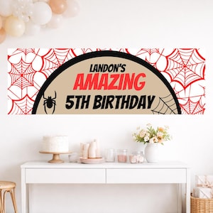 Peut inclure: Ensemble de trois mugs en c&eacute;ramique avec une finition mate et mouchet&eacute;e. Les mugs sont de couleur cr&egrave;me, gris clair et gris fonc&eacute;. Chaque mug a un design simple et minimaliste.