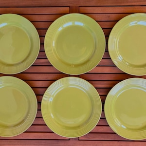 Royal Norfolk Sante Fe Lime Green Plate 10.5” – Retro, Discontinued, EUC