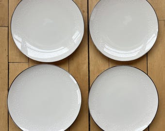 Noritake Ivory China Lorelei 7541 Dinner Plate Platinum Rim Japan White Floral