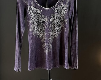 Women's Long Sleeve Tie Dye Rhinestone Tee – Stylish & Trendy Casual Shirt