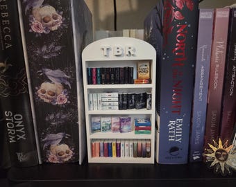 Mini estantería personalizada con nombre o palabra / Librería impresa en 3D para mini libros y exhibición / Librería de 4 niveles / Estantería SOLAMENTE (no incluye libros)