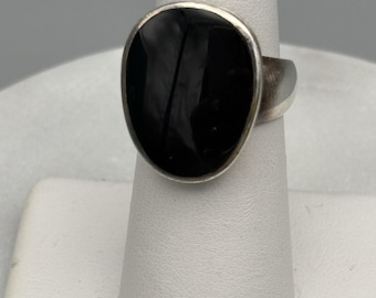 Vintage Sterling Silver Onyx Ring 925 Size 6 Smooth Bezel Set Statement