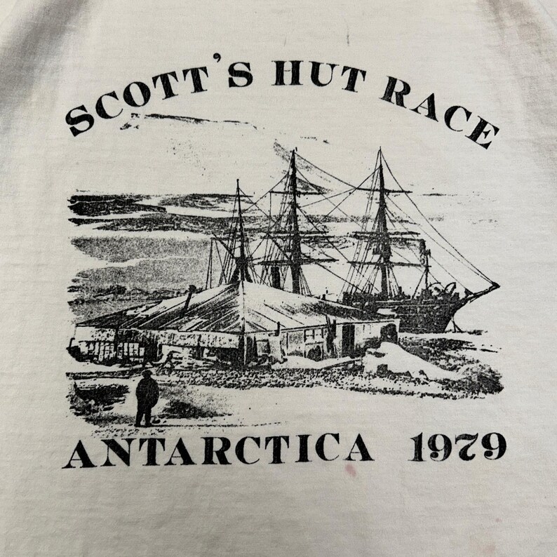 Maglietta da corsa vintage Hanes Beefy T Scotts Hut Race Inaugural Antarctica del 1979 da uomo, taglia XL. immagine 4