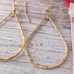 14k Gold Filled Teardrop Earrings, Hammered, Lightweight, Modern, READY TO SHIP, Gift for Her image 3