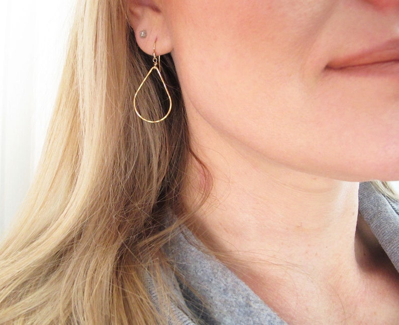 14k Gold Filled Teardrop Earrings, Hammered, Lightweight, Modern, READY TO SHIP, Gift for Her image 4