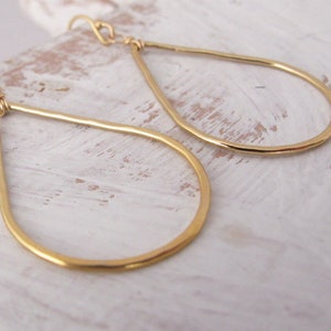 14k Gold Filled Teardrop Earrings, Hammered, Lightweight, Modern, READY TO SHIP, Gift for Her image 2