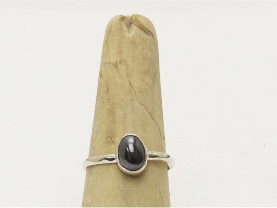 Hematite and Sterling Silver Hand Crafted Ring, size 8-3/4  r875hemd3546